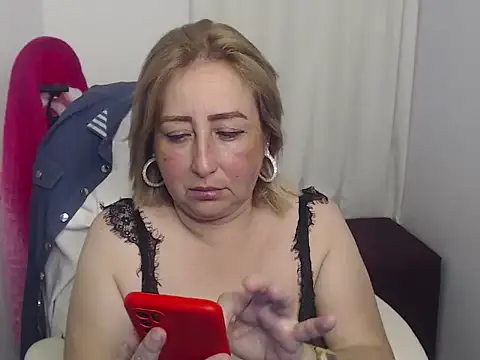 Xileny-Halliwey online show from 11, 1, 2025