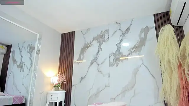 briannaduque online show from 17, 9, 2025