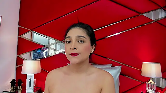 Snapshot of AdeleGray chatting on 30, 12, 2024 AdeleGray online show from 30, 12, 2024