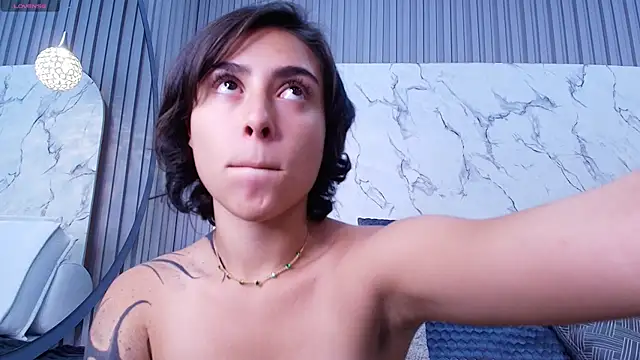 Franchesca De Luca online show from 29, 1, 2025