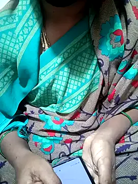 Snapshot of Cute-chinny chatting on 2, 1, 2025 Cute-chinny online show from 2, 1, 2025