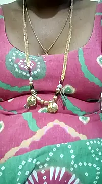 Snapshot of Cute-chinny chatting on 7, 1, 2025 Cute-chinny online show from 7, 1, 2025