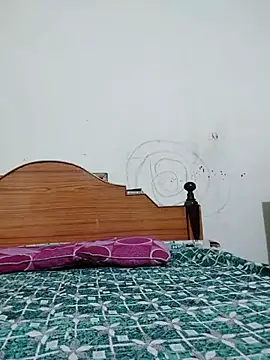 Snapshot of Cute-chinny chatting on 3, 2, 2025 Cute-chinny online show from 3, 2, 2025