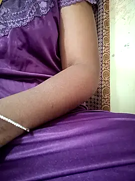 Snapshot of Cute-chinny chatting on 5, 2, 2025 Cute-chinny online show from 5, 2, 2025