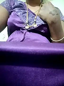 Snapshot of Cute-chinny chatting on 6, 2, 2025 Cute-chinny online show from 6, 2, 2025