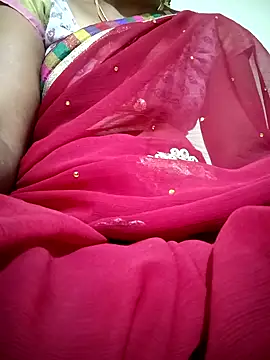 Snapshot of Cute-chinny chatting on 7, 2, 2025 Cute-chinny online show from 7, 2, 2025