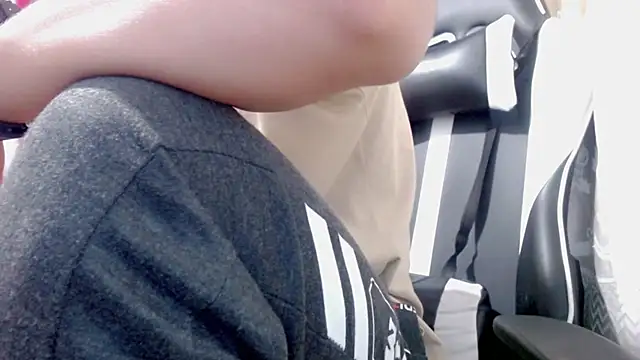 danilo302209 online show from 27, 1, 2025