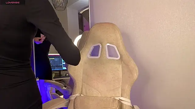 Snapshot of Maddy_Garcia chatting on 27, 1, 2025 Maddy Garcia online show from 27, 1, 2025