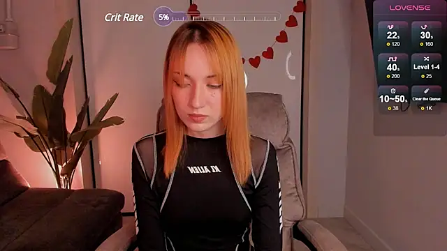 Snapshot of Maddy_Garcia chatting on 5, 2, 2025 Maddy Garcia online show from 5, 2, 2025