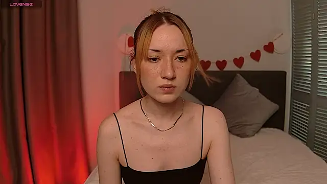 Snapshot of Maddy_Garcia chatting on 15, 2, 2025 Maddy Garcia online show from 15, 2, 2025