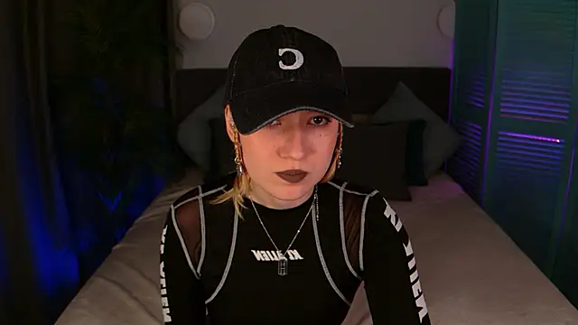 Snapshot of Maddy_Garcia chatting on 14, 10, 2025 Maddy Garcia online show from 14, 10, 2025