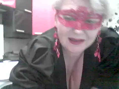 Snapshot of Lisa_Suzie chatting on 10, 9, 2025 Lisa Suzie online show from 10, 9, 2025