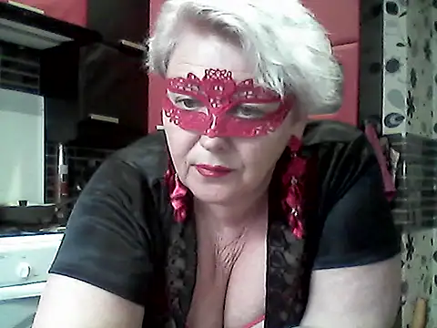 Snapshot of Lisa_Suzie chatting on 20, 4, 2026 Lisa Suzie online show from 20, 4, 2026