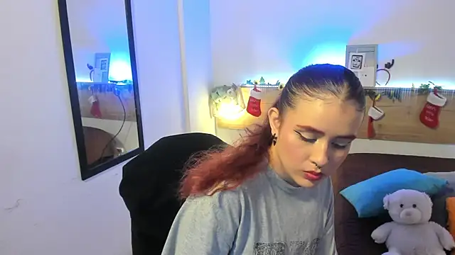 Snapshot of Emyli_rousse_ chatting on 27, 12, 2024 Emyli rousse online show from 27, 12, 2024