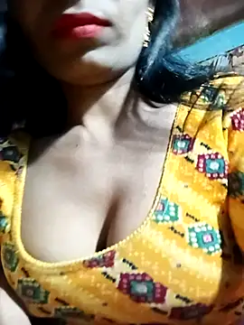 Snapshot of Kajal__Mehra chatting on 5, 3, 2025 Kajal Mehra online show from 5, 3, 2025