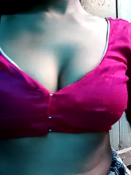 Snapshot of Kajal__Mehra chatting on 13, 9, 2025 Kajal Mehra online show from 13, 9, 2025