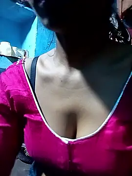 Snapshot of Kajal__Mehra chatting on 16, 9, 2025 Kajal Mehra online show from 16, 9, 2025