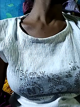 Snapshot of Kajal__Mehra chatting on 2, 10, 2025 Kajal Mehra online show from 2, 10, 2025