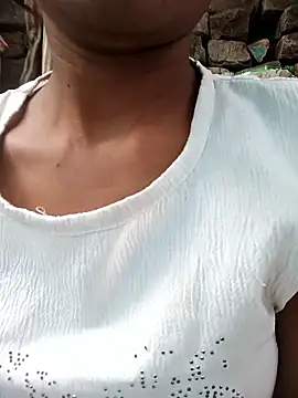 Snapshot of Kajal__Mehra chatting on 22, 10, 2025 Kajal Mehra online show from 22, 10, 2025