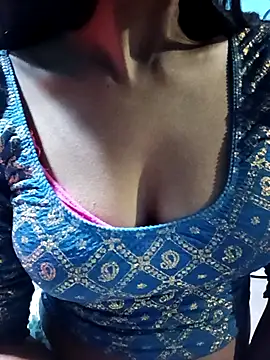 Snapshot of Kajal__Mehra chatting on 14, 11, 2025 Kajal Mehra online show from 14, 11, 2025