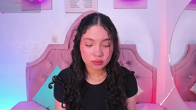 amandalee01 online show from 13, 9, 2025