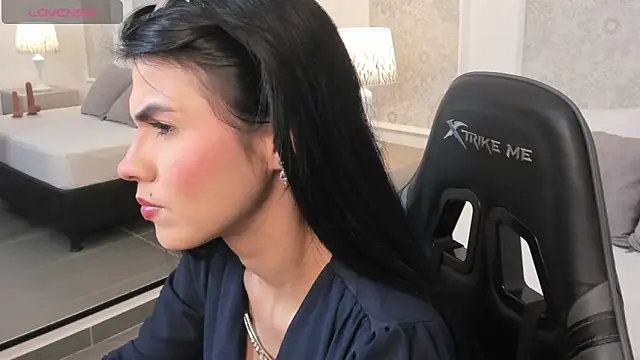 stephanya  online show from 4, 6, 2026