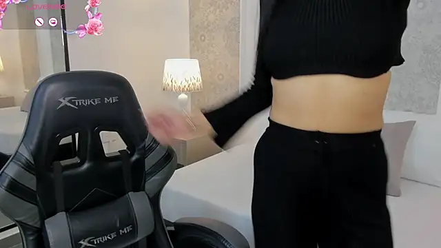 stephanya  online show from 3, 7, 2026