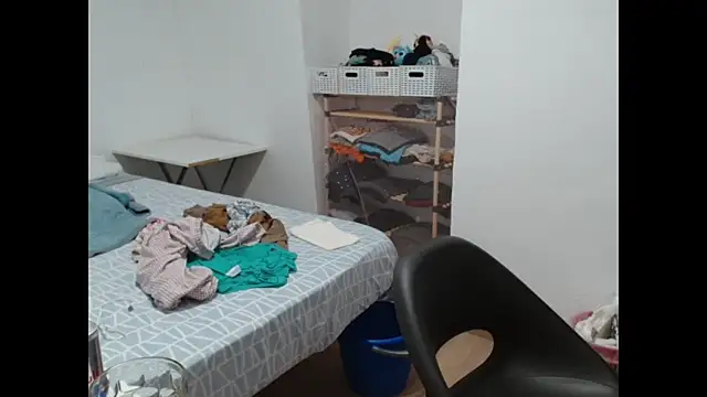 Ursumi1 online show from 16, 10, 2025