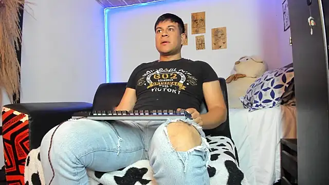 Nicolaskoling online show from 12, 12, 2024