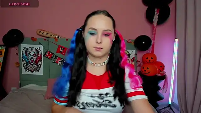 BeatriceReeves online show from 30, 10, 2025