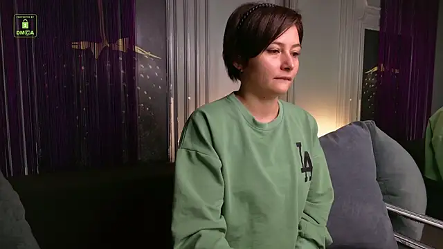 Ishtar Divine online show from 27, 10, 2025