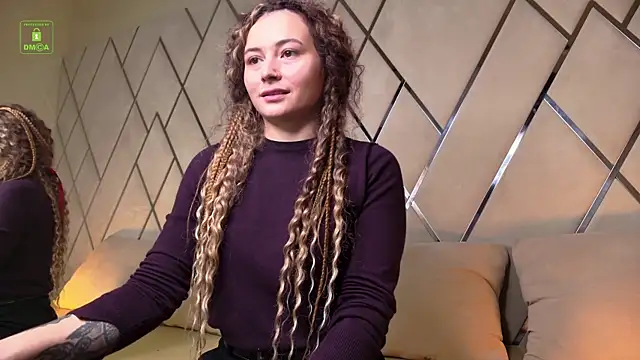 Ishtar Divine online show from 15, 12, 2025