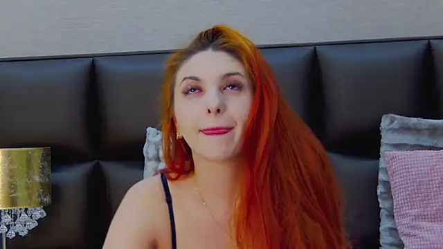 Snapshot of FoxyJoy chatting on 27, 2, 2025 FoxyJoy online show from 27, 2, 2025