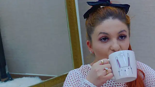 Snapshot of FoxyJoy chatting on 2, 3, 2025 FoxyJoy online show from 2, 3, 2025