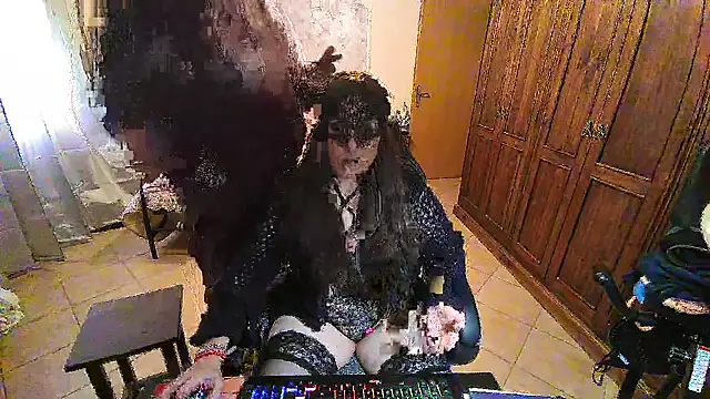 Snapshot of Ambra_Sensual chatting on 7, 12, 2024 Ambra Sensual online show from 7, 12, 2024