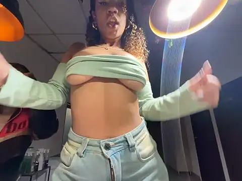 Snapshot of sade_jackson1 chatting on 17, 3, 2026 sade jackson1 online show from 17, 3, 2026