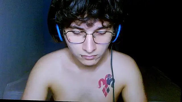 Snapshot of Charley_quin chatting on 26, 4, 2026 Charley quin online show from 26, 4, 2026