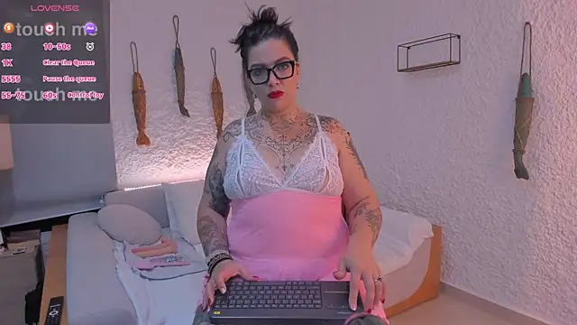 Snapshot of poisson_ivy chatting on 11, 2, 2025 poisson ivy online show from 11, 2, 2025