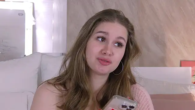 EllieHayes online show from 12, 1, 2026