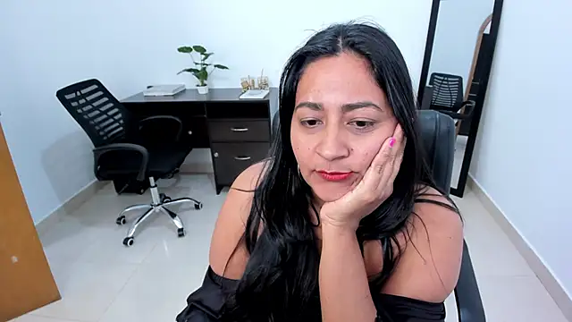 Adele Sweett online show from 9, 2, 2025