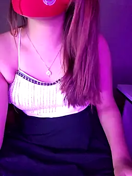 Snapshot of Olivia3 chatting on 7, 2, 2025 Olivia3 online show from 7, 2, 2025