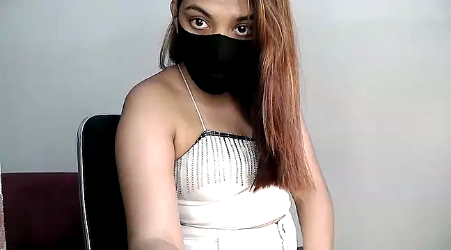 Snapshot of Olivia3 chatting on 11, 3, 2025 Olivia3 online show from 11, 3, 2025