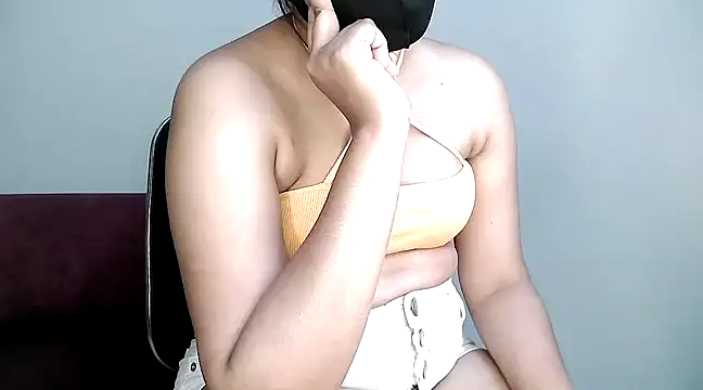 Snapshot of Olivia3 chatting on 19, 3, 2025 Olivia3 online show from 19, 3, 2025