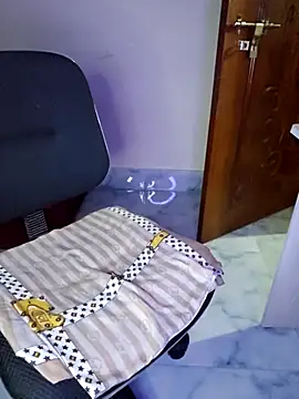 Snapshot of Olivia3 chatting on 31, 10, 2025 Olivia3 online show from 31, 10, 2025