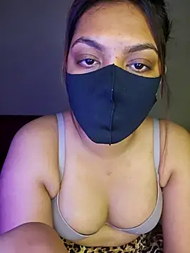 Snapshot of Olivia3 chatting on 28, 11, 2025 Olivia3 online show from 28, 11, 2025