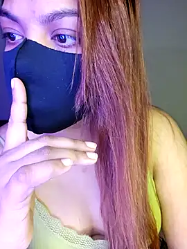 Snapshot of Olivia3 chatting on 14, 12, 2025 Olivia3 online show from 14, 12, 2025