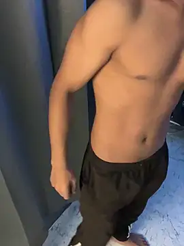 Snapshot of nick__yy chatting on 19, 9, 2025 nick yy online show from 19, 9, 2025