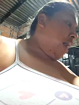 Snapshot of chubby_sexy_big_tits chatting on 17, 10, 2025 chubby sexy big tits online show from 17, 10, 2025