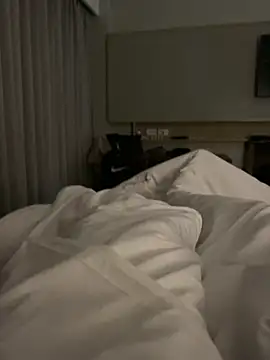 Snapshot of knudelboy2 chatting on 24, 9, 2025 knudelboy2 online show from 24, 9, 2025