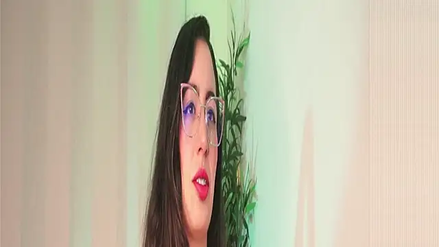 Snapshot of Kendal_Mosk chatting on 29, 4, 2026 Kendal Mosk online show from 29, 4, 2026
